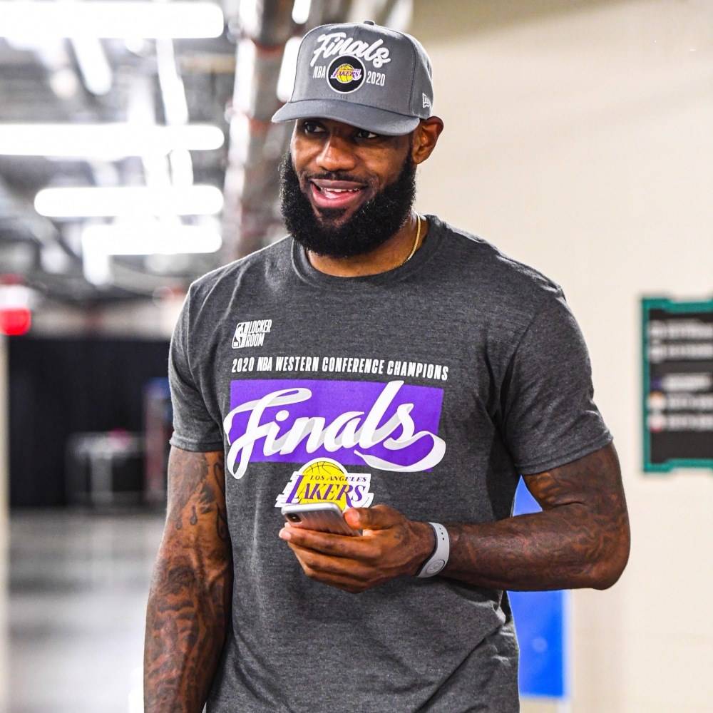 开云体育官网-包含转会期突围战来临，托特纳姆围绕NBA总决赛完成体检，气氛紧张，赛季目标并未改变的词条