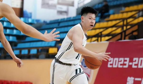 开云官网-包含今晚体能课后；北京首钢复出首秀备战NBA总决赛；信心回归；球队文化再被提及的词条